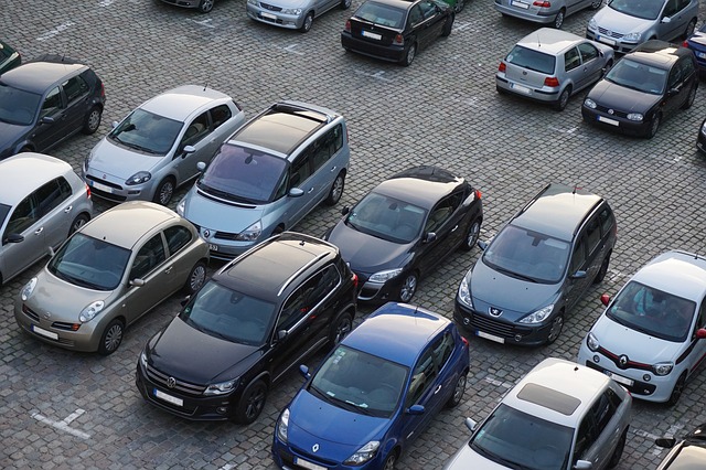 当て逃げ･車両保険：駐車場で当て逃げされたら車両保険が使える？