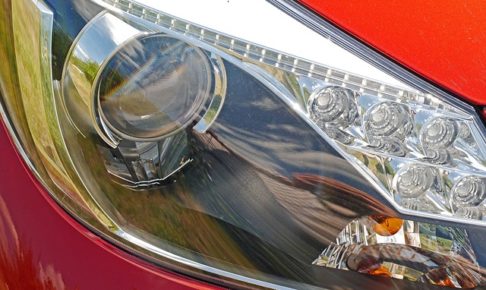 21最新 オートライト 義務化 年4月から 手動解除不可も