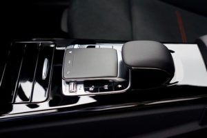 超丁寧解説 車が左右に揺れるのですが原因は何でしょうか