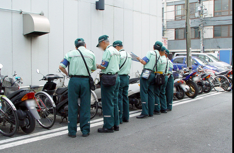 超丁寧解説 駐車監視員とは 資格は2日14時間の講習 駐車違反のノルマ 年収 求人