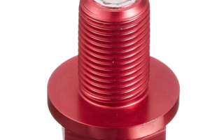 アクセルを踏むとカタカタ音がするのですが 原因は何