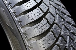 タイヤ・ワイヤー・切れる