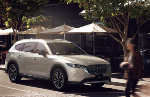 CX-8はでかすぎて後悔する？リセール悪い？乗ってる人はどんな人？でかすぎ対策
